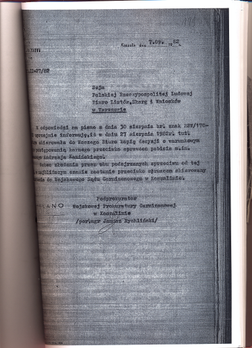 Czarno-białe zdjęcie maszynopisu listu napisanego po polsku, datowanego na 7 września 1952 r., z rozmytymi brzegami.