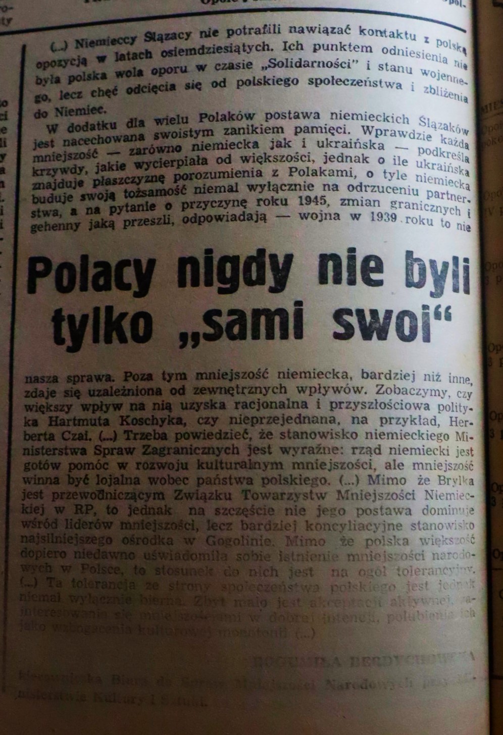 Strona polskiej gazety z artykułem zatytułowanym „Polacy nigdy nie byli tylko 'sami swoi'”. Tekst porusza tematy historyczne i społeczne.