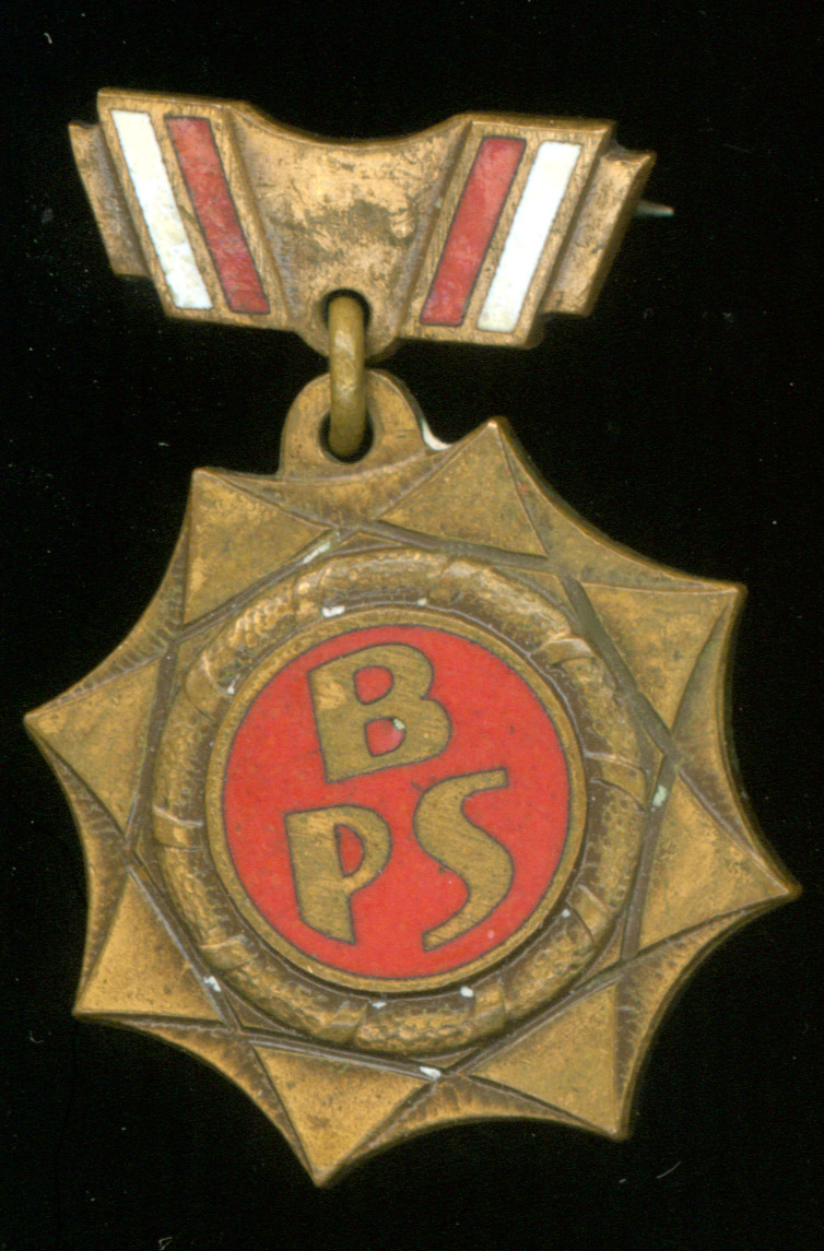 Medal z napisem bps.