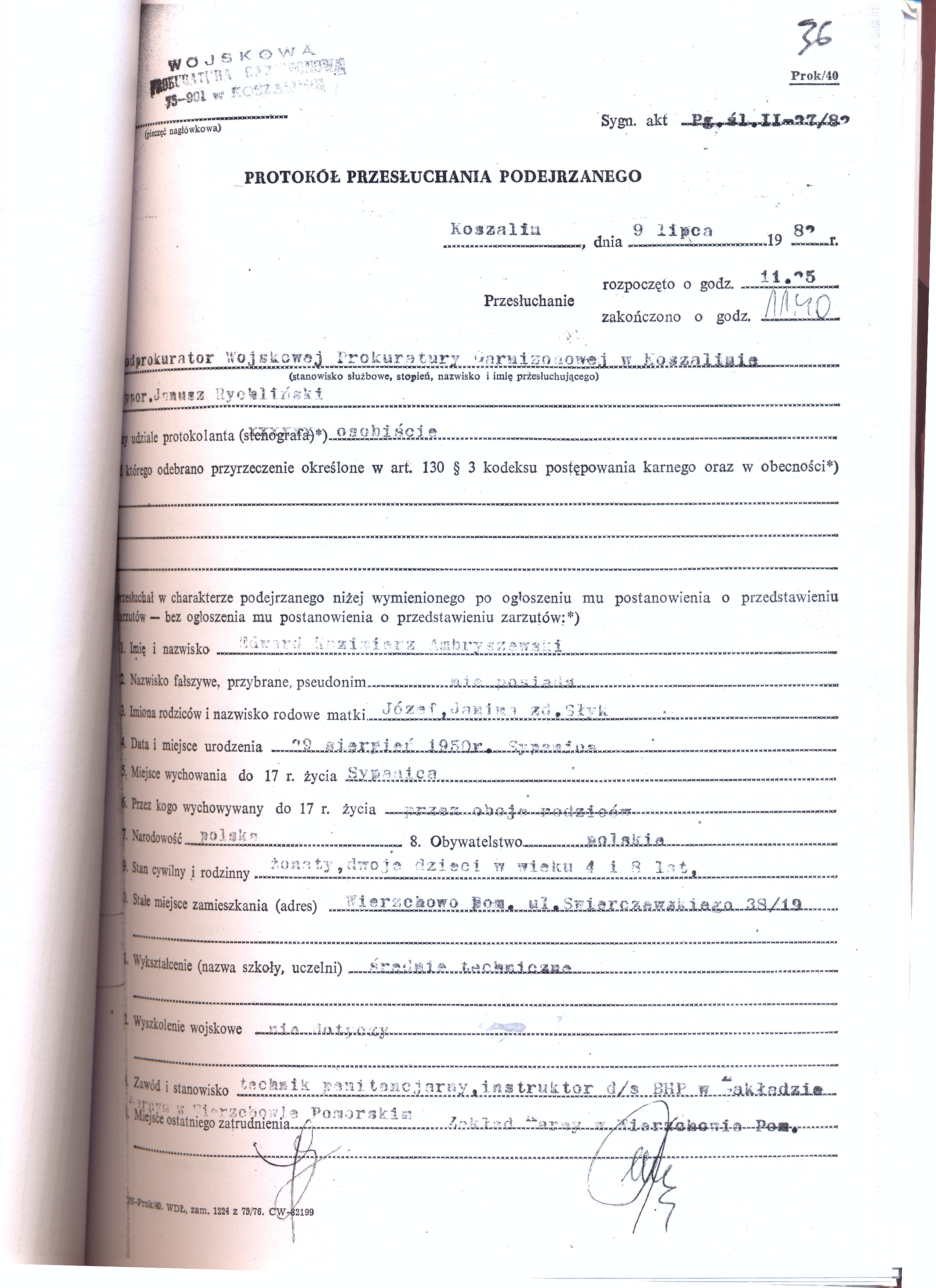 Dokument z odręczną notatką.